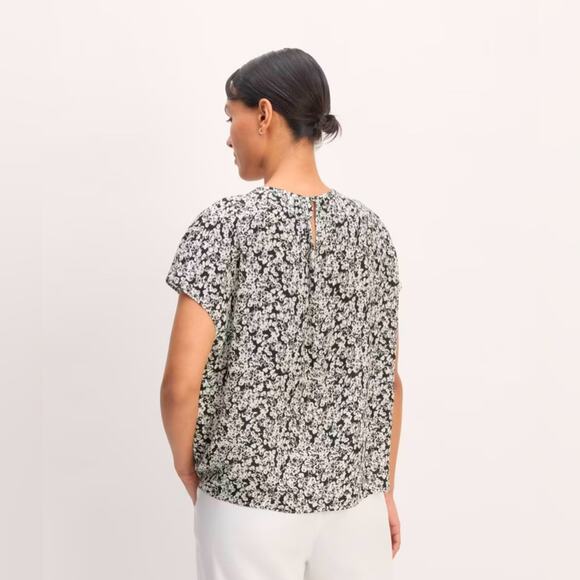 🆕 NWT Everlane The Gathered Neck Top Blouse Floral Flower Capped Sleeve Sz XXS - Picture 2 of 16
